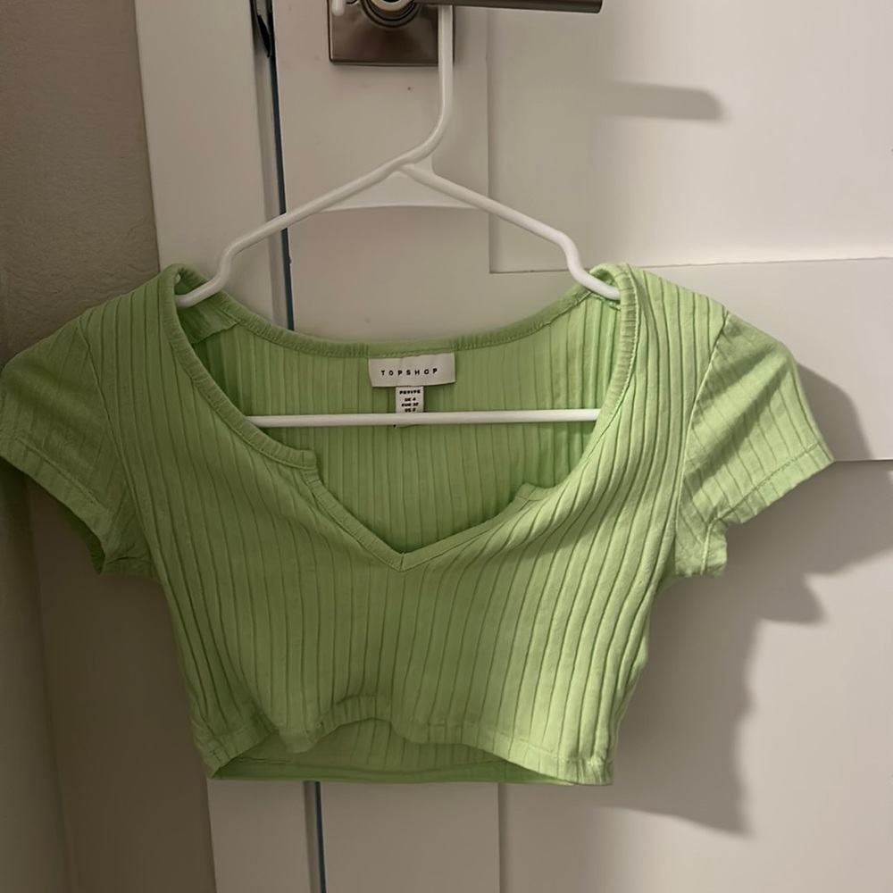 Women’s size 0 Topshop cropped shirt